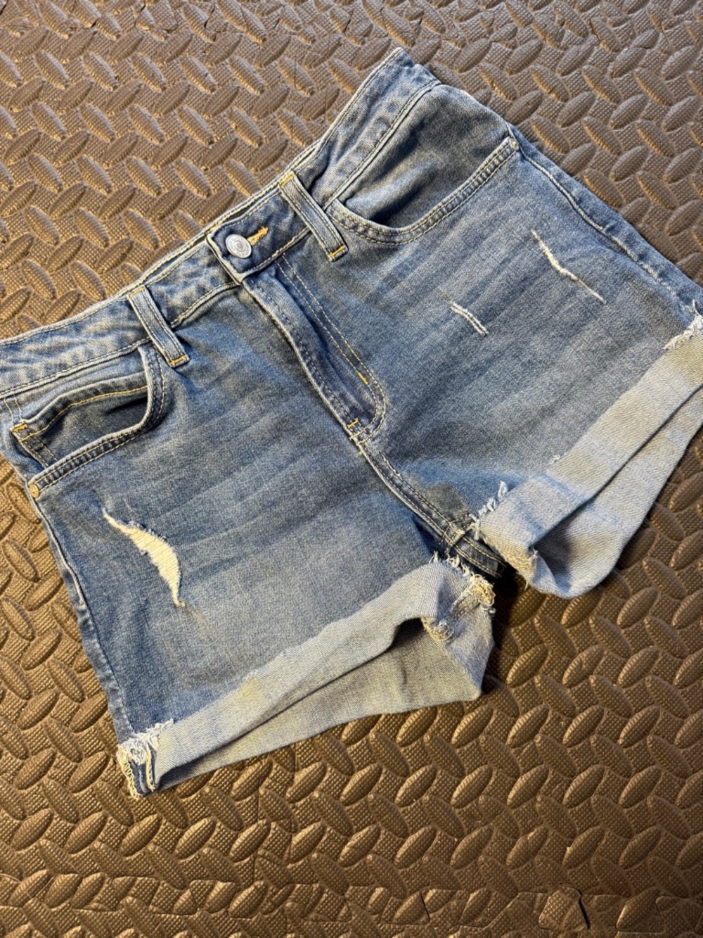 Just Black Distressed Medium Wash Cuffed Denim Shorts Size 26